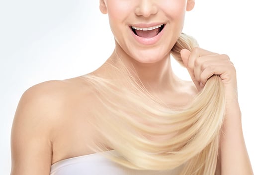 Helposti kammattavat ja pehmeät hiukset Aroma Sense suihkulla. C-vitamiini poistaa kloorin kuivattavan vaikutuksen ja suodattimet suodattaa kalkkia, rautaa, kuparia ja muita kiintoaineita.