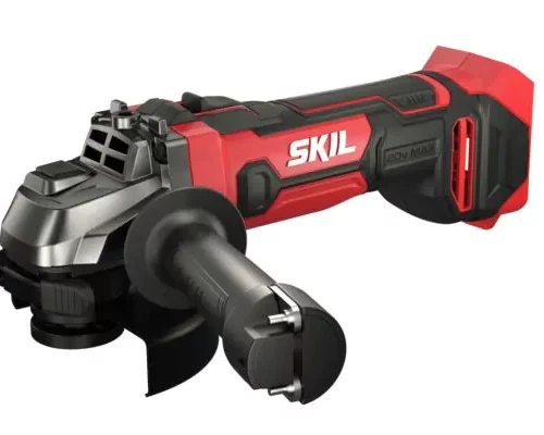 The SKIL 3920 cordless angle grinder brings the qualities required by a professional to the enthusiast. This powerful tool uses 115 mm blades and is the right choice for precise and controlled grinding and cutting. The ergonomic design and padded handle ensure the comfort of work.